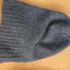 ANNA HINDMARCH グレー ニット帽 タグ 切っていますがカシミヤです