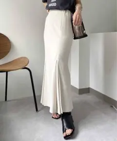 CAPRICIEUX LE'MAGE タックIラインスカートのサムネイル
