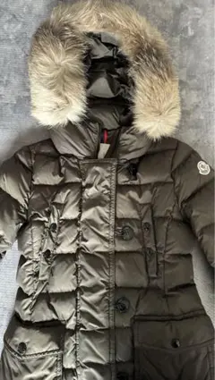 【正規品】MONCLERモンクレール　レディース　ダウンのサムネイル
