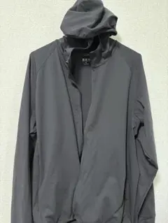 ユニクロ　ドライEXUVカットフルジップパーカ