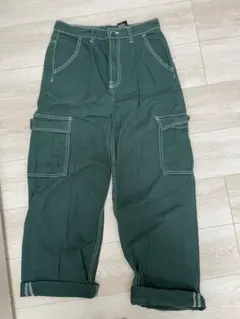 カーゴパンツ ダークグリーン サイドポケット付き