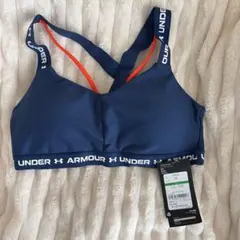 Under Armour ネイビー スポーツブラ