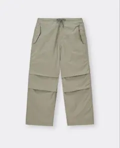 【GU】パラシュートパンツ　ベージュ