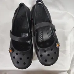 新品未使用 クロックス サンダル W4 メリージェーン シャイナ ブラック 黒のサムネイル