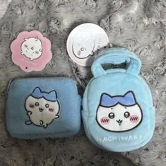 ちいかわ てのひらバック　ふわふわミニポーチ　ハチワレ