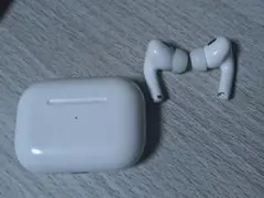 AirPods Pro ホワイト 本体　右耳が聞こえません