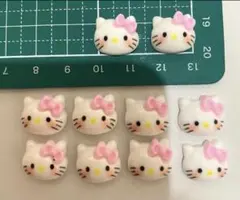 ハローキティ デコレーションパーツ ネイルパーツ8個