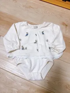 petite main ピーターラビット ホワイト刺繍ロンパース 80 春服