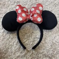 ミニーマウス風カチューシャ 赤い水玉リボン付き