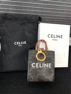 CELINE ロゴ入りコインケース　新品同様