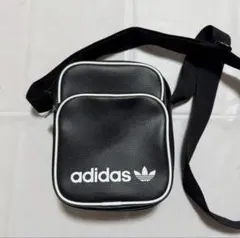 adidasショルダーバッグ ミニ ブラック