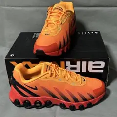 ナイキ　エアマックスDn8 オレンジ　ブラック　黒