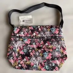 LeSportsac（レスポートサック、レスポ） ショルダーバッグ、クロスボディ