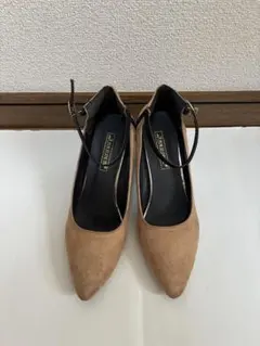 ベージュ スエード風 ポインテッドトゥヒール