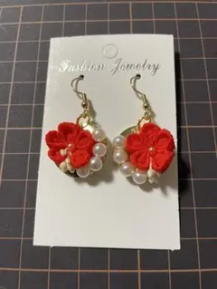 フラワーピアス