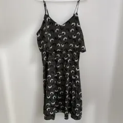 GU オリーブグリーン フラワープリント キャミワンピース