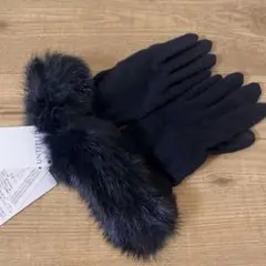 アンタイトル　ラビットファー付きブラック手袋