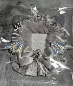 B8 硬質ケース トレカケース レースデコ 猫耳 悪魔 羽根 グレー シルバー