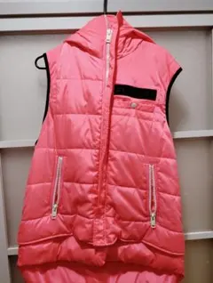DIESEL ピンク ダウンベスト sサイズ 中綿ベスト バックプリント