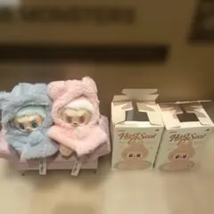 labubu have a seat ラブブ　二体　フード、ソファ付き