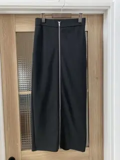 GU黒のタイトスカート ロング丈 前面ファスナー