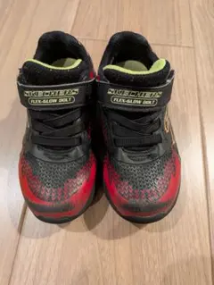 SKECHERS スニーカー