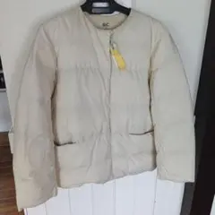 ホワイト ダウンジャケット