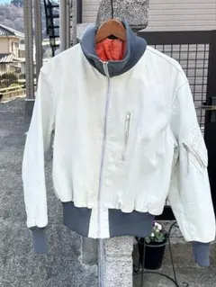 Item thumbnail for item c2a1aa5a-060d-4ff4-9fb6-b527d4f9ced0