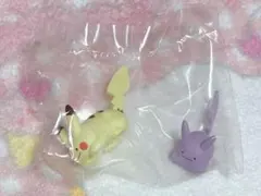 ポケモンセンター　 へんしん　メタモン フィギュア　ガチャ　ピカチュウ
