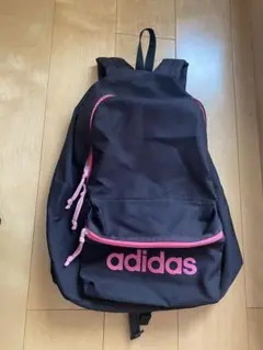 adidas リュック　 黒/ピンク