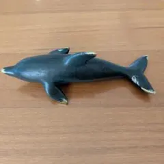 【匿名配送】イルカのインテリア 置物 腹側塗装剥げあり