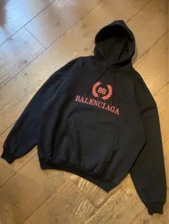 2026年最新】balenciaga パーカー ダメージの人気アイテム - メルカリ