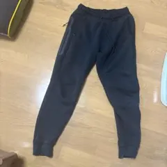 NIKEテックフリースパンツ