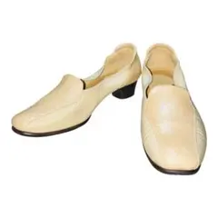 Item thumbnail for item 3af94af2-cdb4-49a0-8cb0-31c5413bf05a