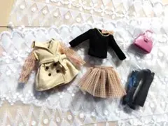 リカちゃん　エアリートレンチお洋服セット