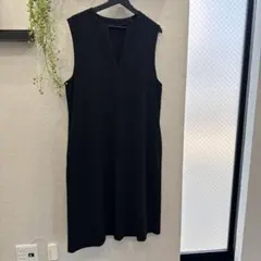 ブラック ノースリーブ ロングワンピースース 黒 体系カバー スリット大人綺麗め