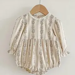 新品未使用　タグ付き　フローラルプリントトライアングルロンパース