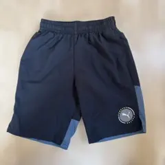 PUMA 黒色ハーフパンツ（150cm）