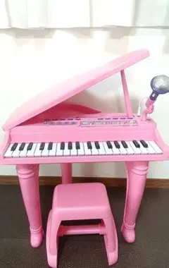 bruin わたしのピンクグランドピアノのサムネイル