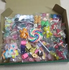 ハンドメイドデコパーツまとめ売り+おまけ♪