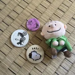 チャーリー・ブラウン ぬいぐるみとピンバッジセット