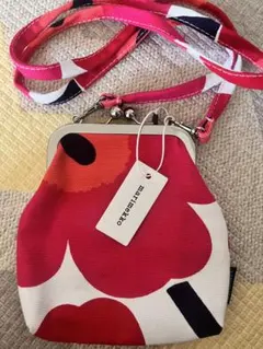 マリメッコ　ショルダーバッグ  ポシェット　ウニッコ　レッド　新品