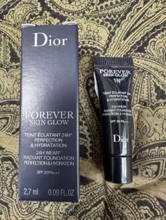 Dior ディオールスキン フォーエヴァー フルイド グロウ 1N サンプルのサムネイル