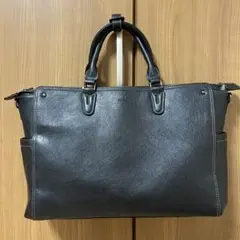 ブラックレザービジネスバッグ