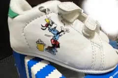 adidas キッズスニーカー　10センチ　グーフィ