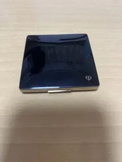 【新品未開封】プードルコンパクトエサンシエルn エレガントスリム clé de peau BEAUTÉ（clé de peau BEAUTÉ） プードルコンパクトエサン