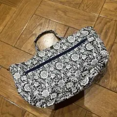 LIBERTY 花柄トートバッグ ネイビー