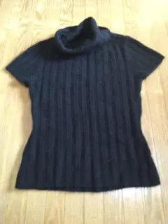 【美品】肌触りのいい半袖タートルニット 黒 M