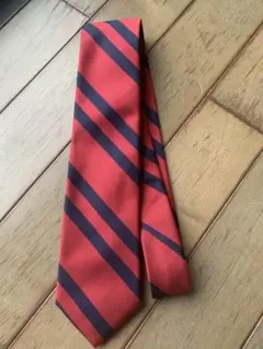 ジュニア　キッズ　GAP 赤　ネイビー　ストライプ ネクタイ　新品　タグ付き