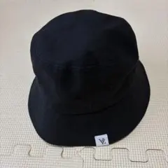 美品　VARZAR バケットハット　帽子のサムネイル